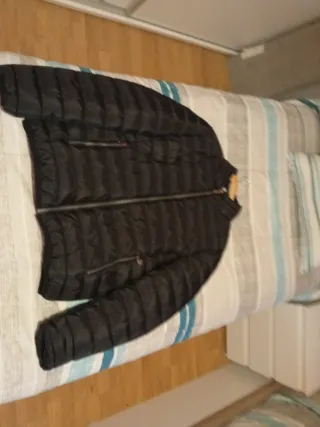 Abrigo Área Zero Negro Hombre