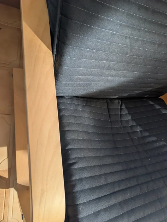 Sofá reclinable tela y madera