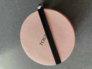 Gargantilla hilo para colgante.Cierre oro 18kt