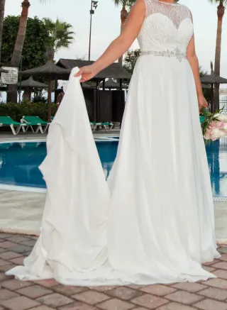 Vestido de Novia ESCUCHO OFERTAS