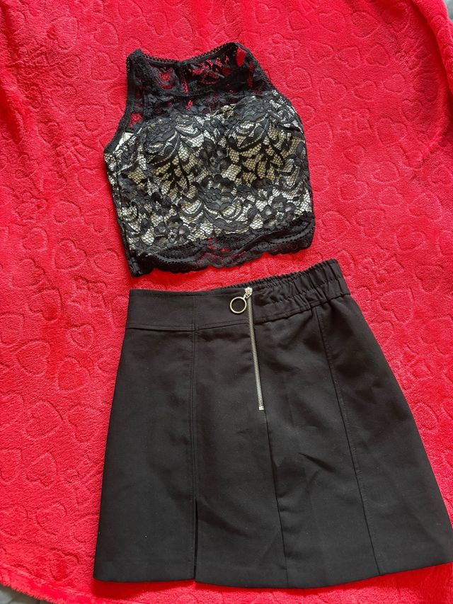 Conjunto Top Encaje y Falda Cremallera
