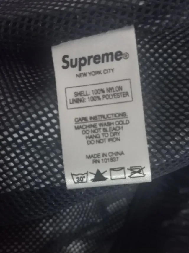 Supreme Pantalones