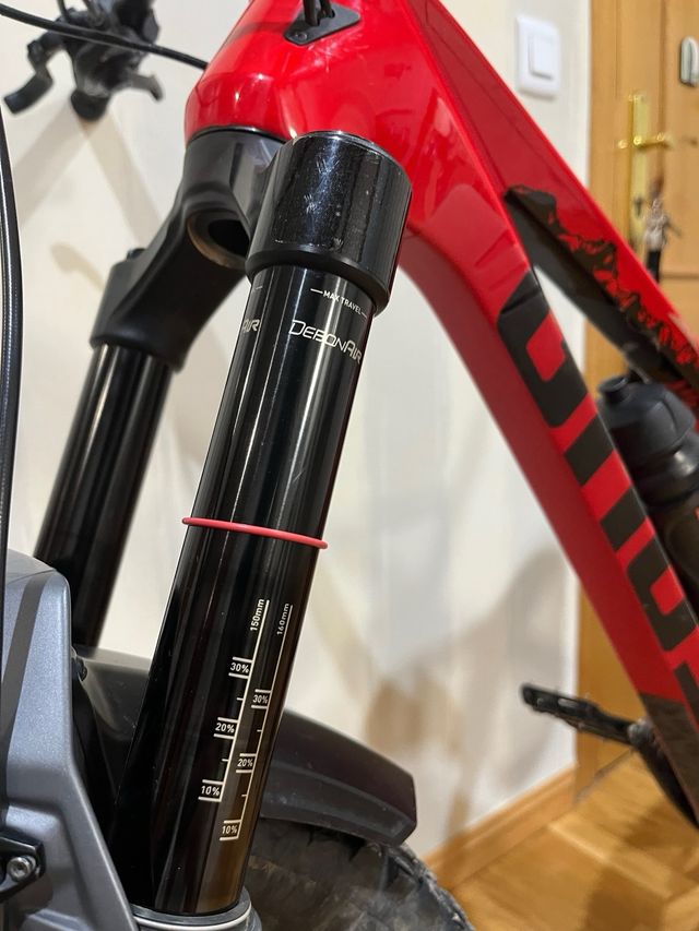 Ghost Enduro Bicicleta Montaña Roja