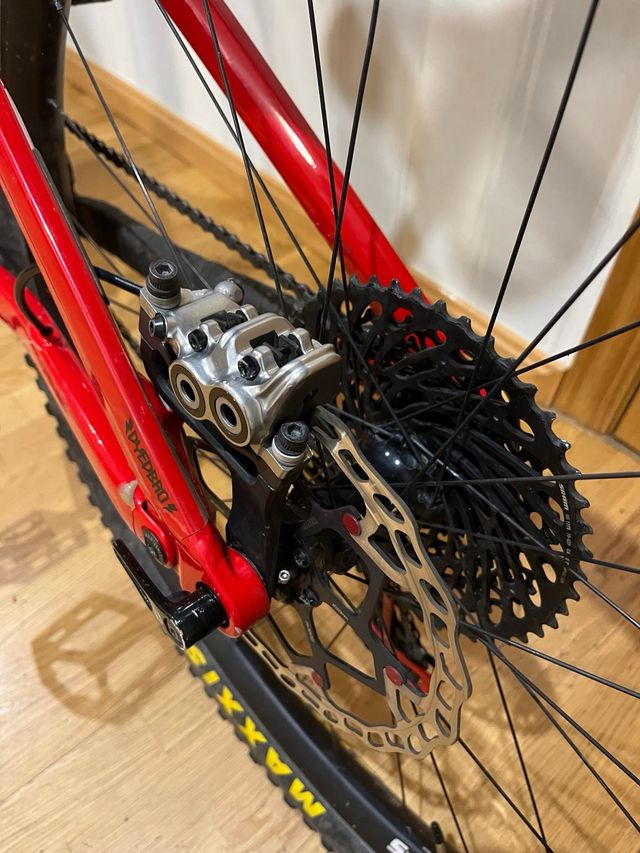 Ghost Enduro Bicicleta Montaña Roja