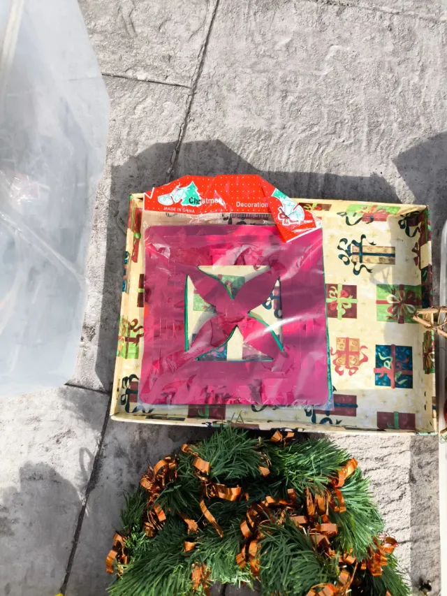 Lote Decoración Navidad: Guirnald, escalera 3 reye