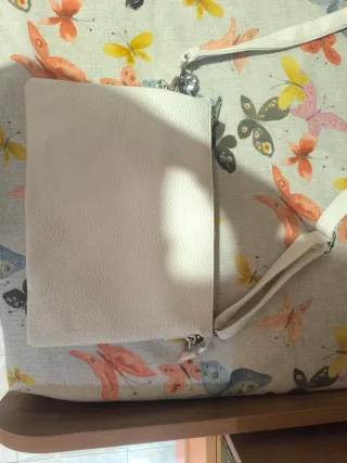 Borsa bianca con catena argento