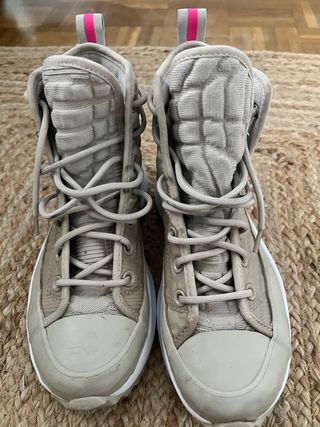 Zapatillas Converse Beige y Rosa