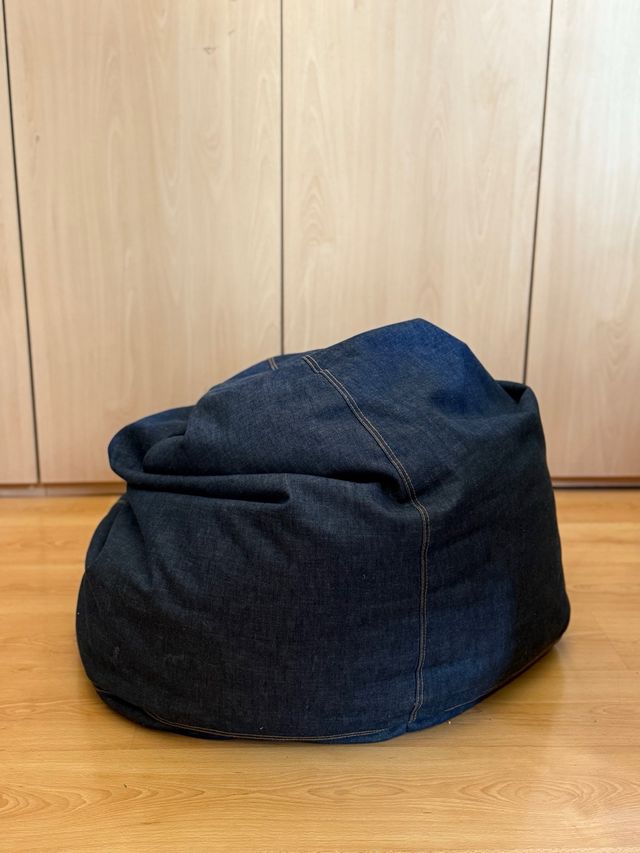 Puf vaquero de bolitas