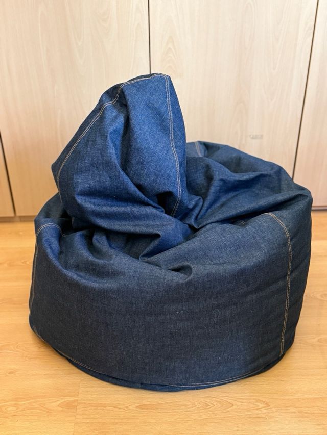 Puf vaquero de bolitas