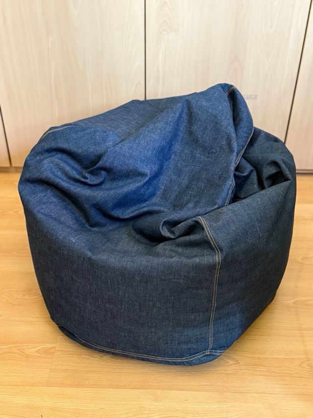 Puf vaquero de bolitas