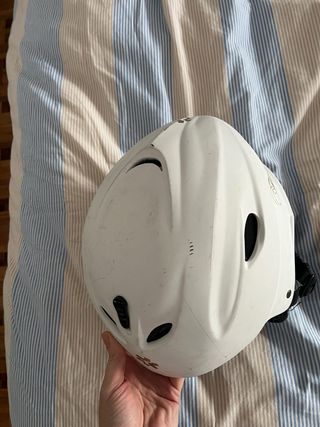 Casco de esquí blanco