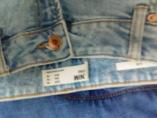 2 Vaqueros Talla 40 y 42. Hombre. Precio total 7€