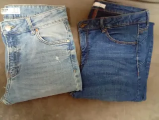 2 Vaqueros Talla 40 y 42. Hombre. Precio total 7€