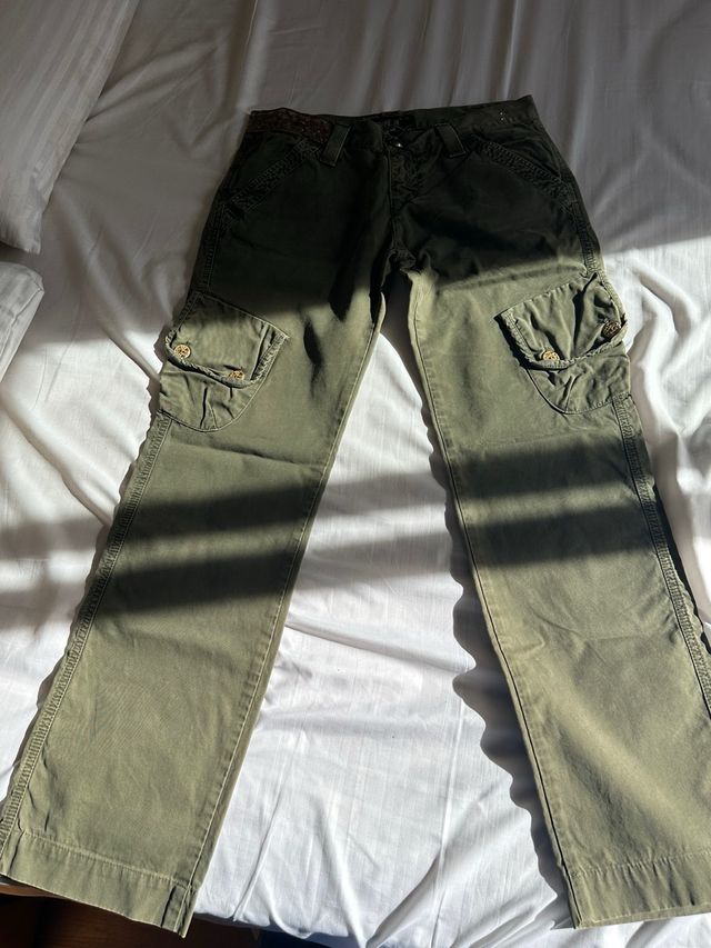 Pantalón Cargo Verde Militar