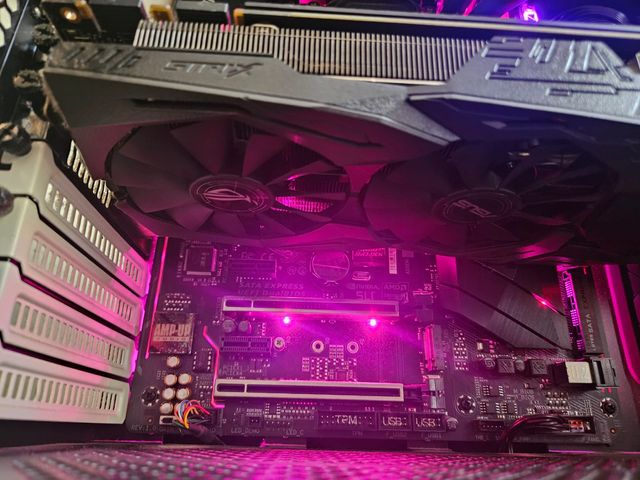 Pc GAMING 1070 16GB i7-7700K 32GB RAM SSD480+2TB