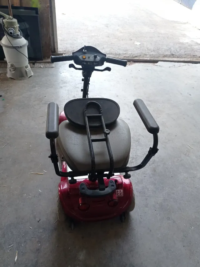 Scooter eléctrico 4 ruedas