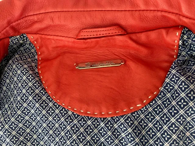 Cazadora corta piel Massimo Dutti