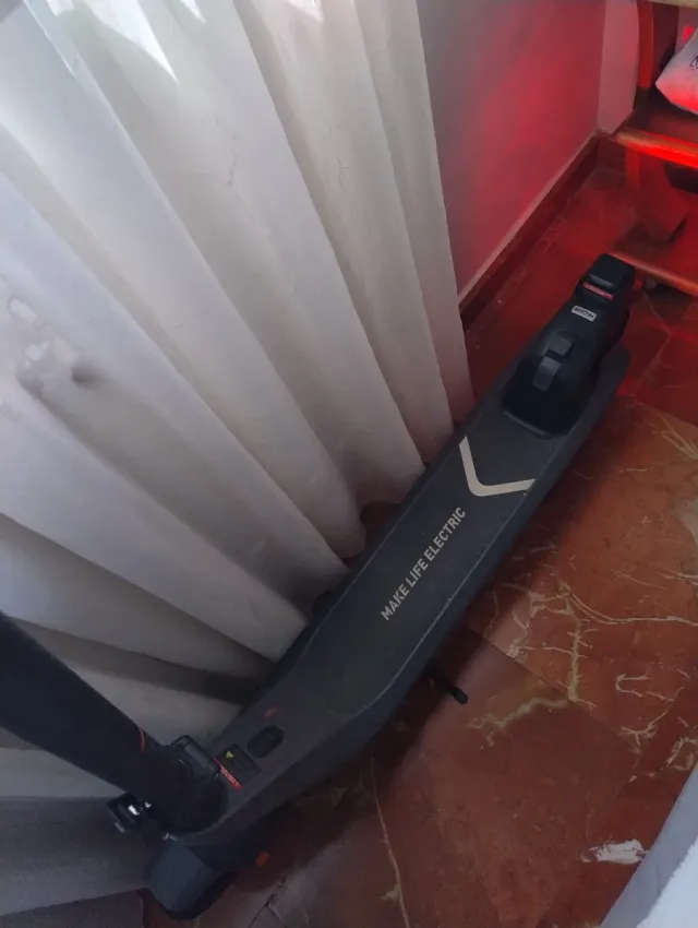 Patinete Eléctrico NIU KQi2 Pro Gris como nuevo