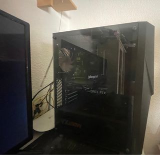 PC Gaming con luces RGB