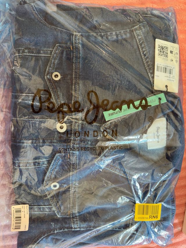 Peto vaquero Pepe Jeans Talla S. A estrenar.