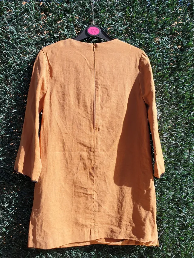 Vestido niña marrón con volantes