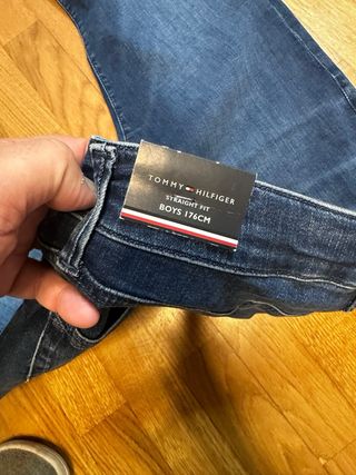 Pantalón vaquero Tommy Hilfiger niño azul