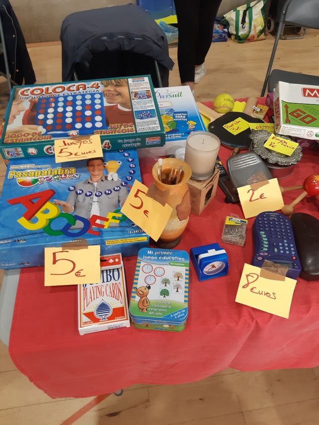 Lote de juegos y artículos varios