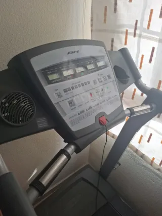 Cinta de correr profesional marca BH