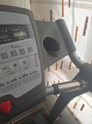 Cinta de correr profesional marca BH