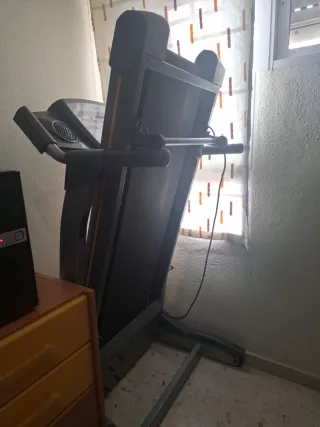 Cinta de correr profesional marca BH