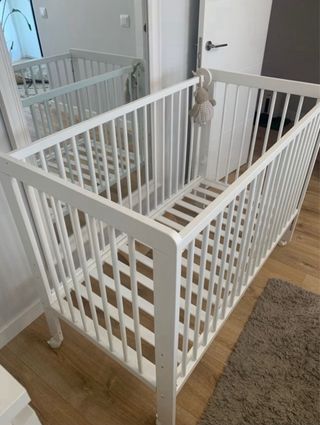 Cuna de madera + colchón