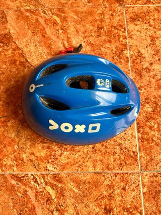 Patines en línea, protecciones y casco