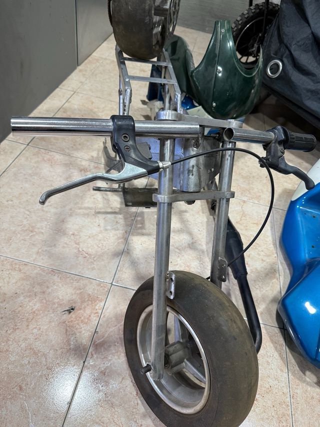 Minimoto Chasis y Carrocería