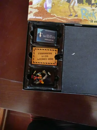 Cluedo Rick y Morty Edición Clásico Juego Misterio