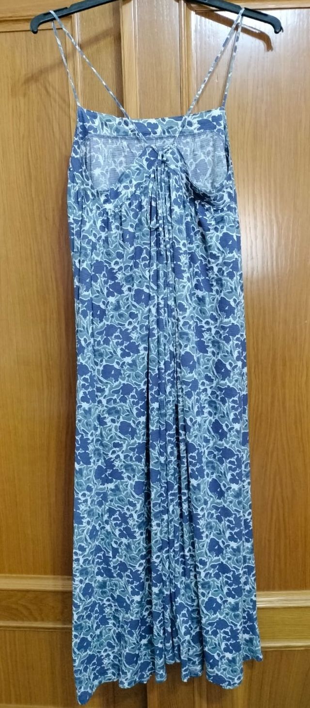 Vestido largo estampado floral azul y blanco