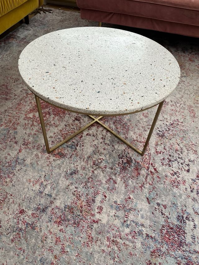 Mesas auxiliares redondas efecto mosaico