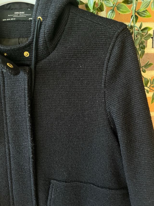 Abrigo Zara Mujer con Capucha