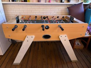 Futbolín profesional de madera