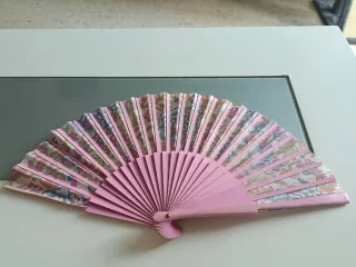 Lote 3 abanicos decorados