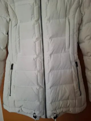 Chaqueta Zara Trafaluc de plumas