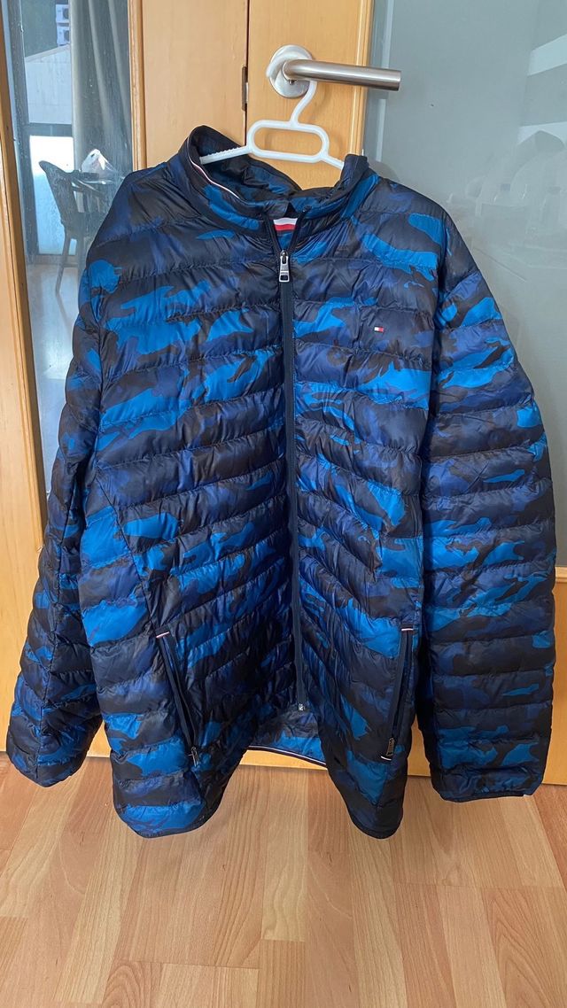 Abrigo Tommy Hilfiger Camuflaje Azul