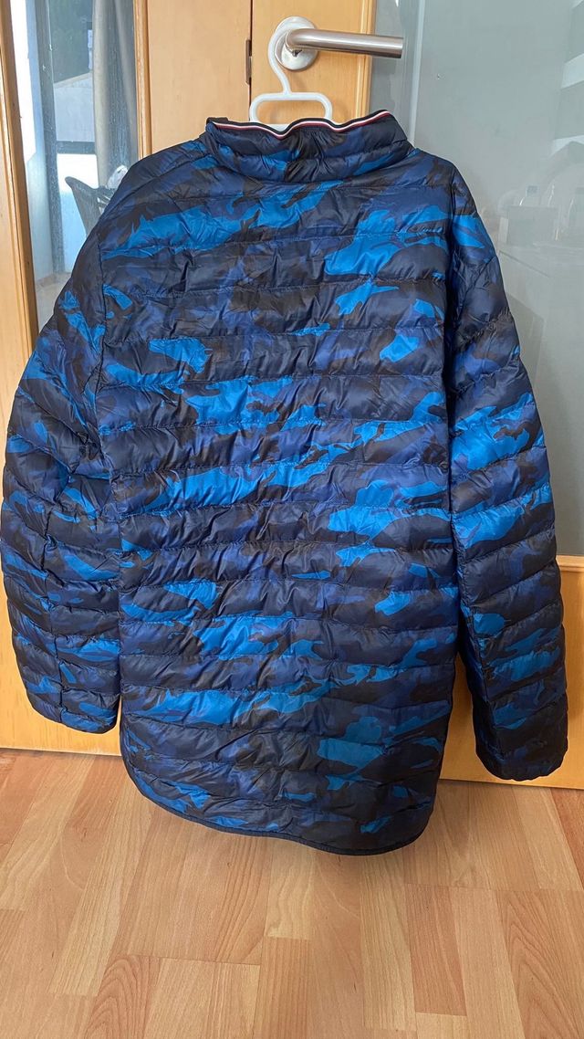 Abrigo Tommy Hilfiger Camuflaje Azul