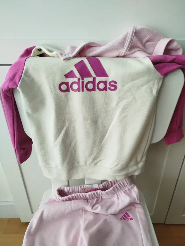 Conjunto Adidas niña 2-3 años