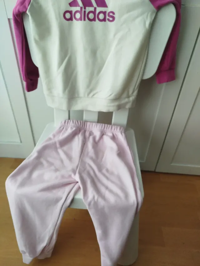 Conjunto Adidas niña 2-3 años