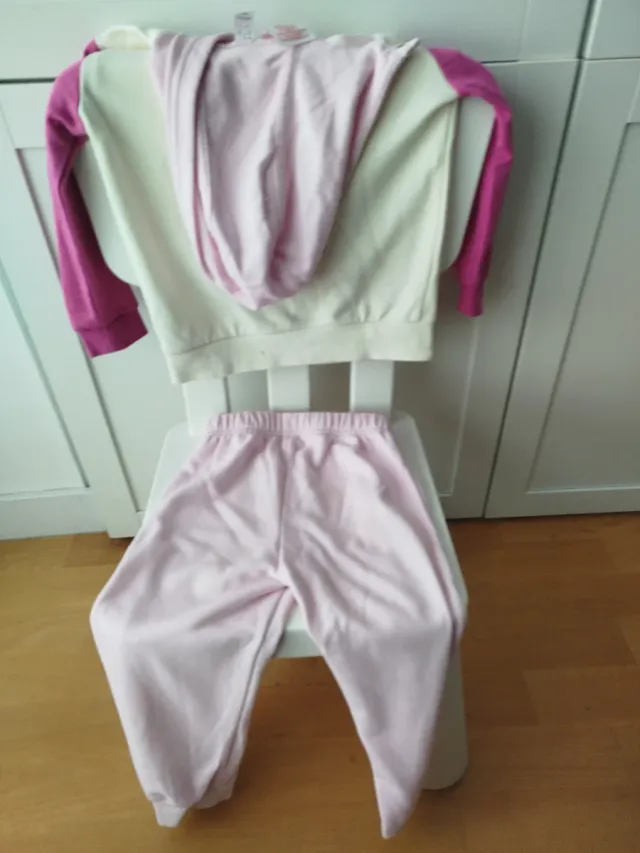 Conjunto Adidas niña 2-3 años