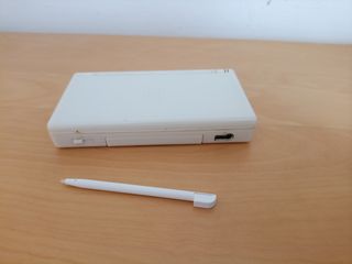 Nintendo DS Lite Blanca + accesorios