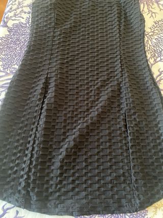 Vestito Smanicato Nero con Dettagli Dorati tg S/M