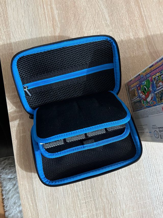 Nintendo 3DS Blanca + 15 Juegos