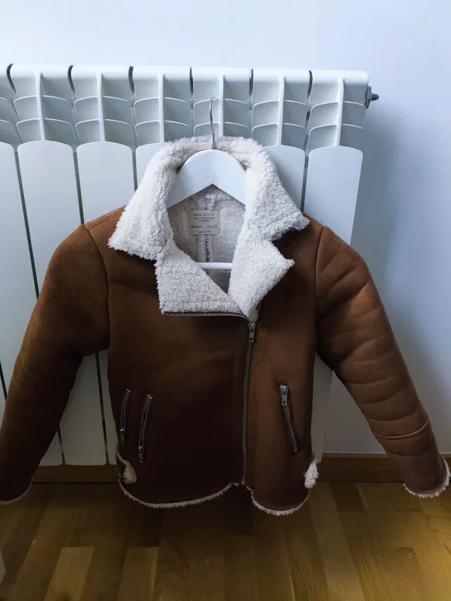 Cazadora Zara borreguito marrón 8 años