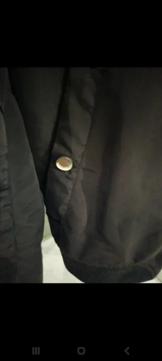 Chaqueta bomber negra